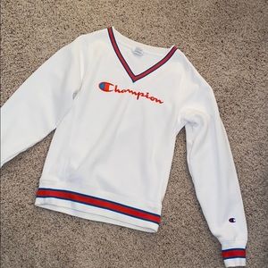 Champion V-Neck Sweater/Sweatshirt